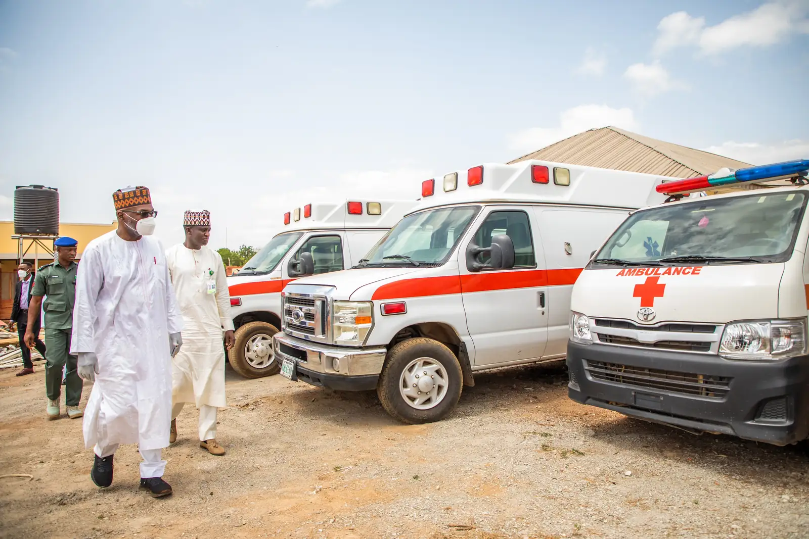 Response ambulances for the state health service